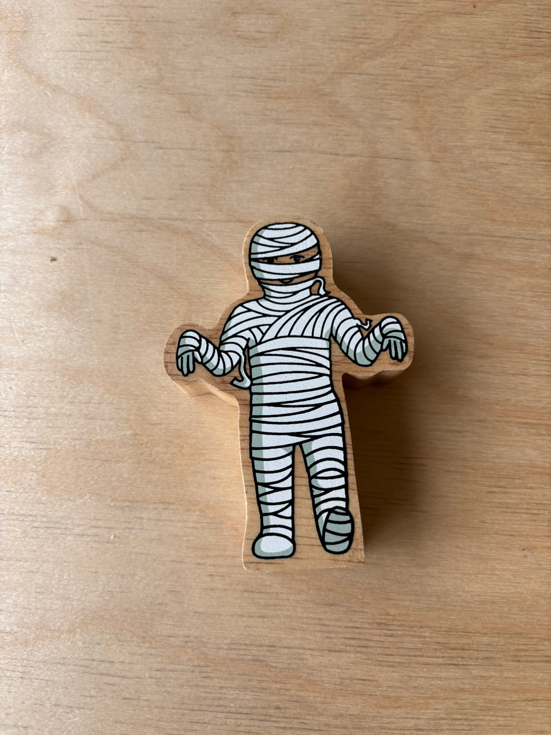 Lanka Kade Wooden Mummy