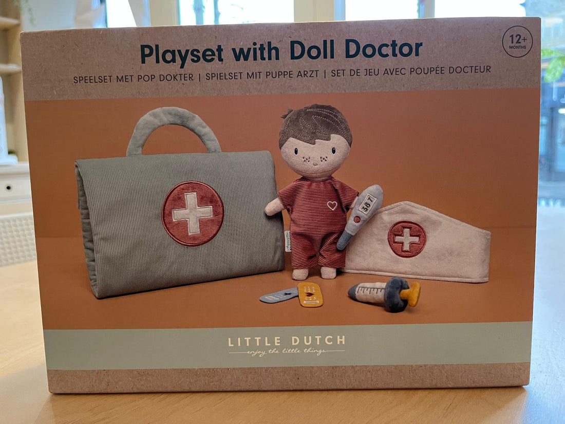 Playset with Doll Doctor